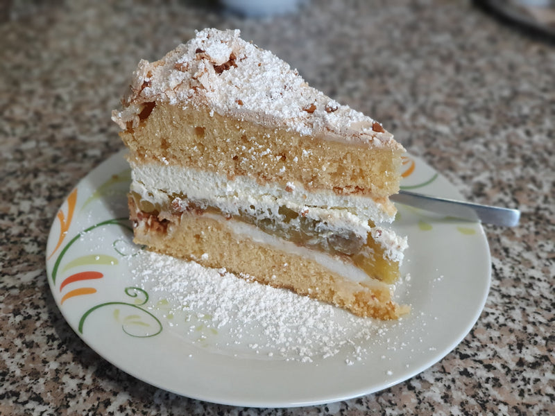 Stachelbeer-Baiser-Torte